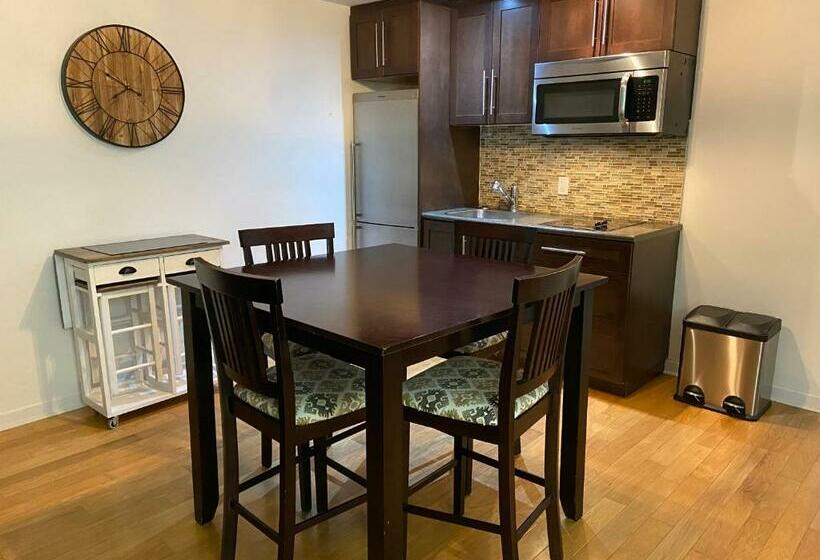 ファミリーステューディオ, Condo Hotel Au Pied Du Mont Orford