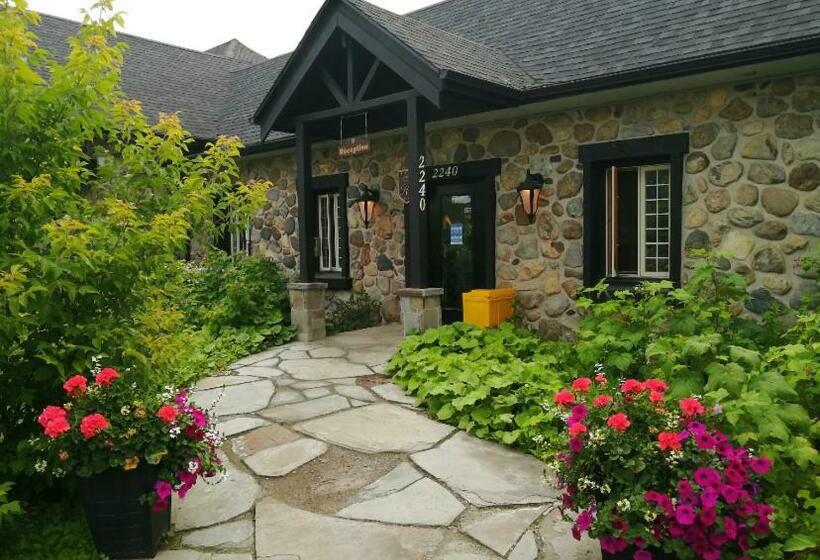 ファミリーステューディオ, Condo Hotel Au Pied Du Mont Orford