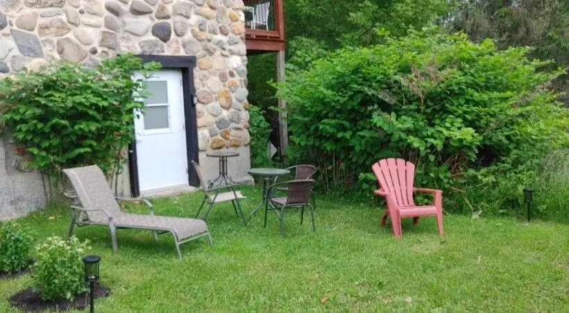 スタンダードスタジオ, Condo Hotel Au Pied Du Mont Orford