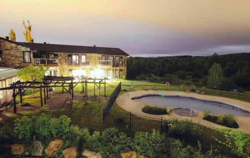 スタンダードスタジオ, Condo Hotel Au Pied Du Mont Orford