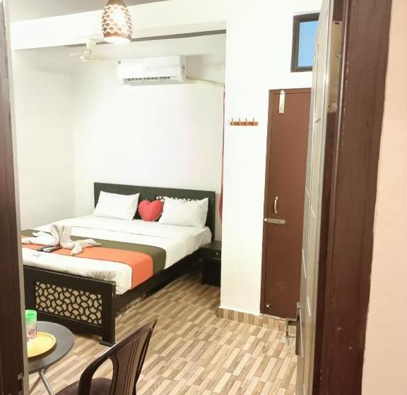 غرفة قياسية مزوَّدة بشُرفة, Season 4