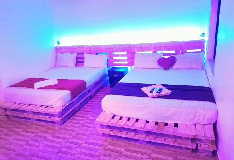 غرفة ديلوكس سرير كينج, Season 4