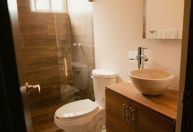 اتاق استاندارد با چشم‌انداز شهر, Fratelli