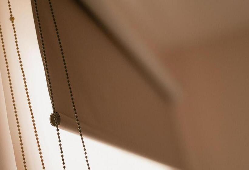 اتاق استاندارد با چشم‌انداز شهر, Fratelli