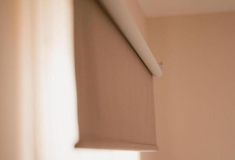 اتاق استاندارد با چشم‌انداز شهر, Fratelli