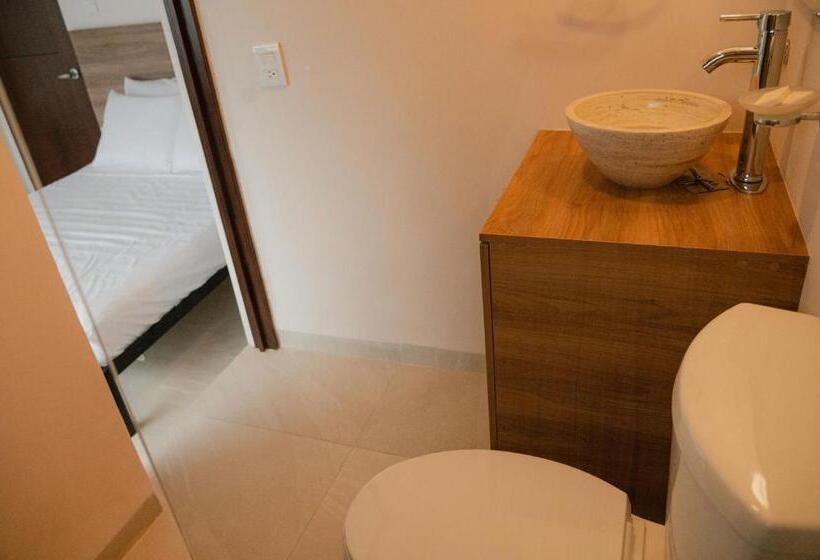 اتاق استاندارد با چشم‌انداز شهر, Fratelli