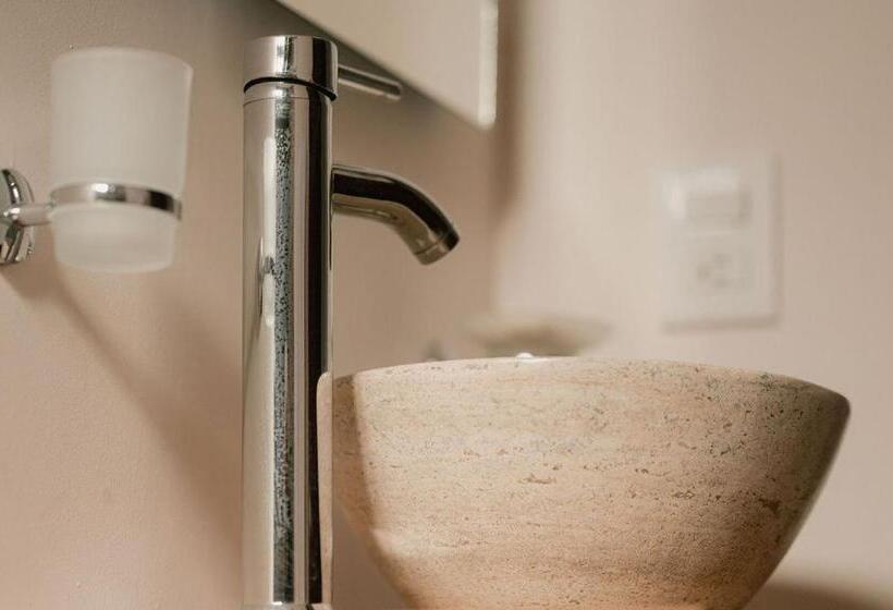 اتاق استاندارد, Fratelli