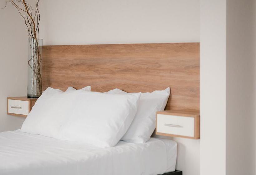 اتاق لوکس, Fratelli