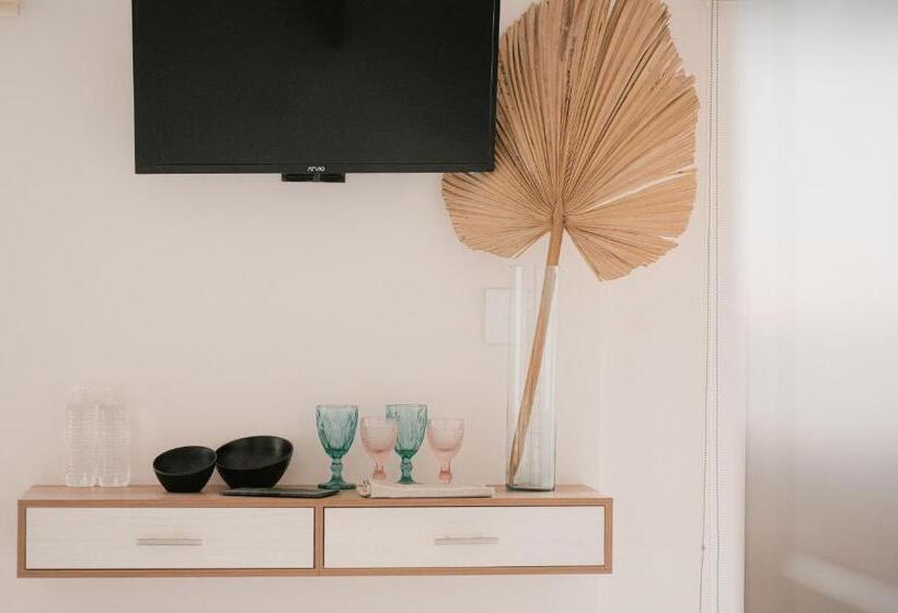 اتاق استاندارد با چشم‌انداز شهر, Fratelli