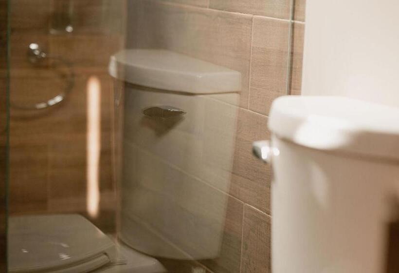 اتاق لوکس, Fratelli