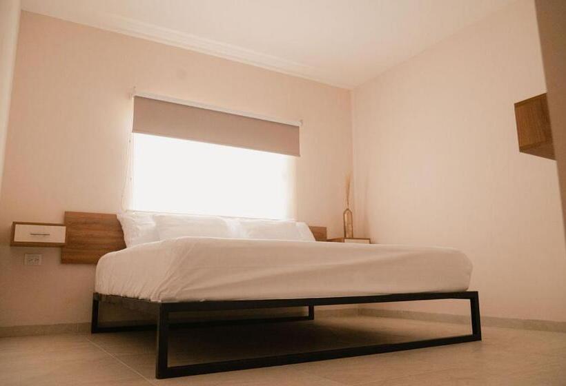 اتاق لوکس, Fratelli