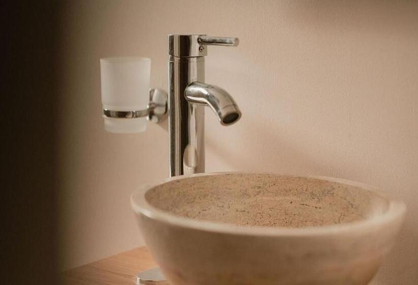 اتاق استاندارد, Fratelli