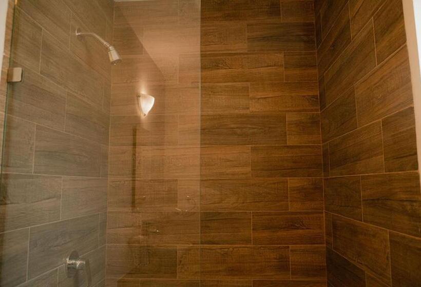 اتاق استاندارد, Fratelli