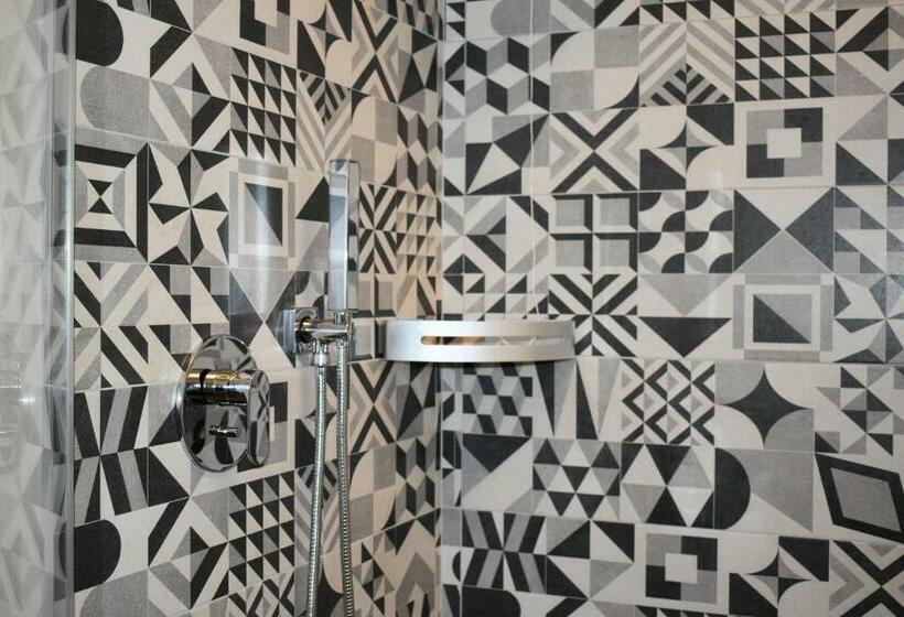 キングサイズベッドのスタンダードルーム, Bed And Breakfast Le Giale