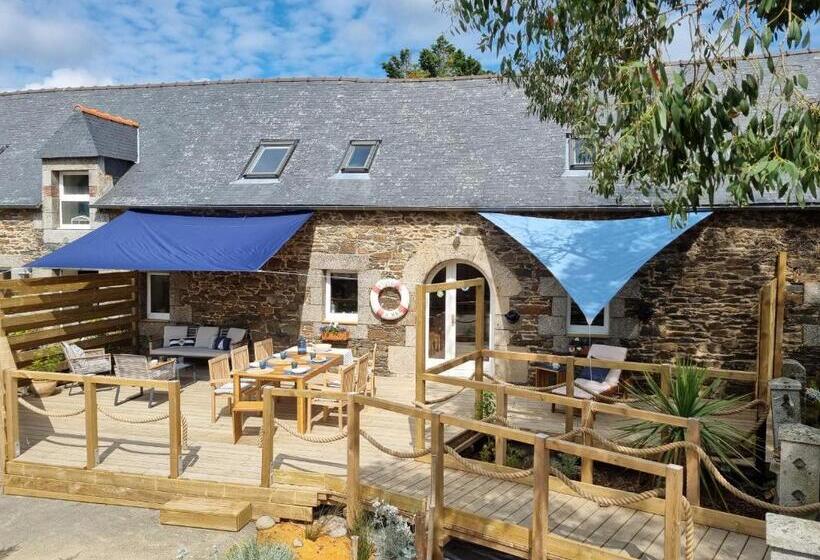 חדר סטנדרט מותאם לאדם עם מוגבלויות, Ty Madelez, Chambres De Charme, Gîtes, Crêperie Et Spa