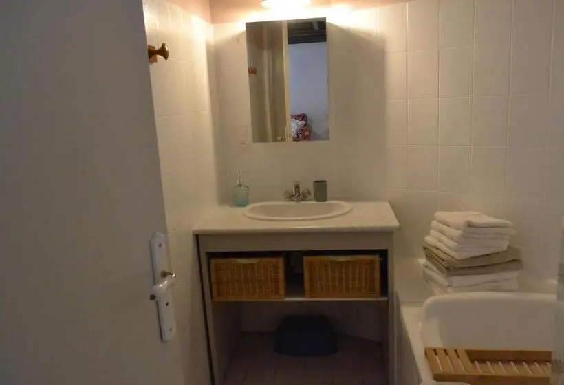 ３ベッドルームハウス, Ty Madelez, Chambres De Charme, Gîtes, Crêperie Et Spa