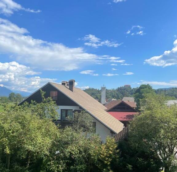 اتاق خانوادگی, Turistična Kmetija Grabnar