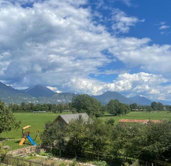 اتاق خانوادگی, Turistična Kmetija Grabnar
