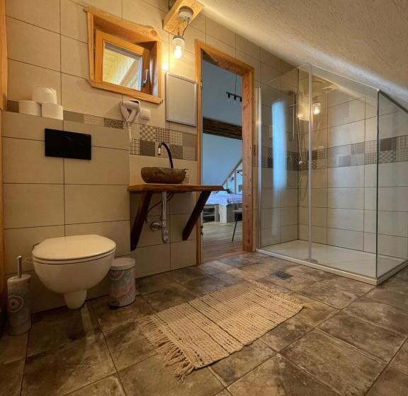 اتاق خانوادگی, Turistična Kmetija Grabnar