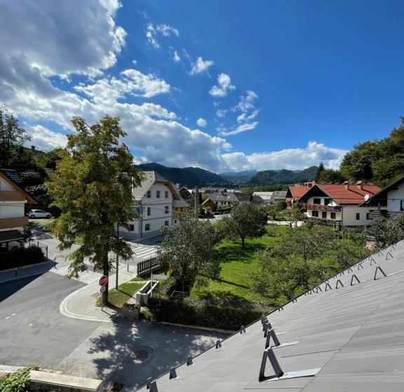 اتاق استاندارد سه نفره, Turistična Kmetija Grabnar