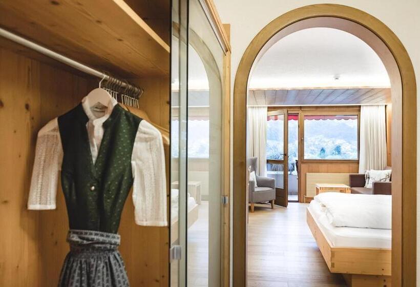 חדר סטנדרט עם מרפסת, Aktiv & Spa Hotel Alpenrose