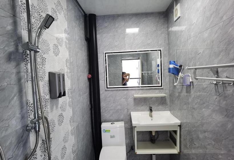 Номер Стандарт Индивидуальный, Haikou Banana Hostel