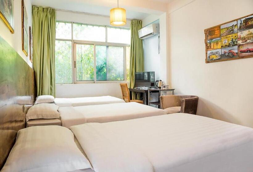 Номер Стандарт Трехместный, Haikou Banana Hostel