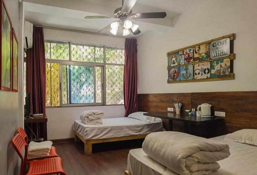 Номер Стандарт, Haikou Banana Hostel