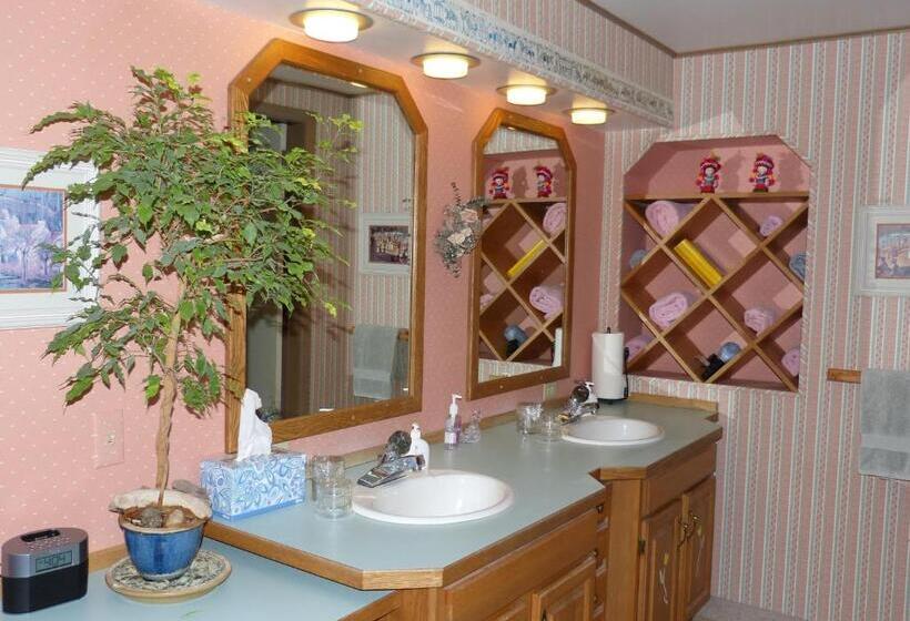Люкс Кровать Кинг, Alaska Halcyon Heights Inn