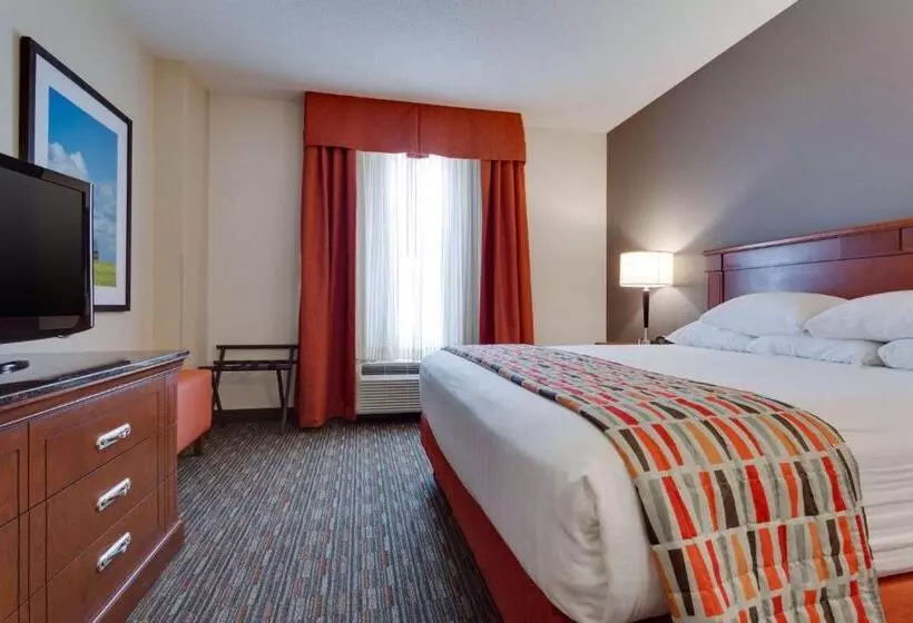 キングサイズベッドのスイートルーム, Drury Inn & Suites St. Louis/o Fallon, Il