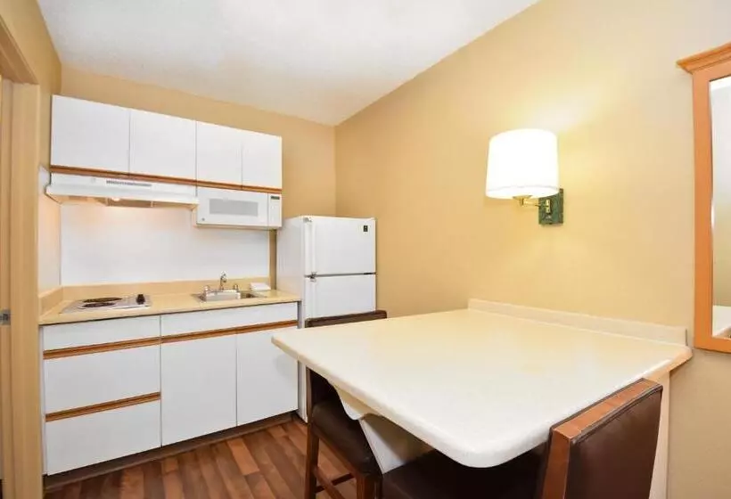 キングサイドベッドのスタンダードワンルーム, Extended Stay America Select Suites   Richmond   West End   I 64