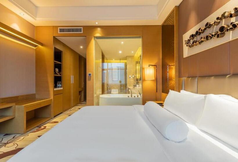 스탠다드 룸 킹사이즈 침대, Movenpick  Enshi