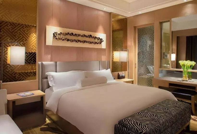デラックススイート, Movenpick  Enshi