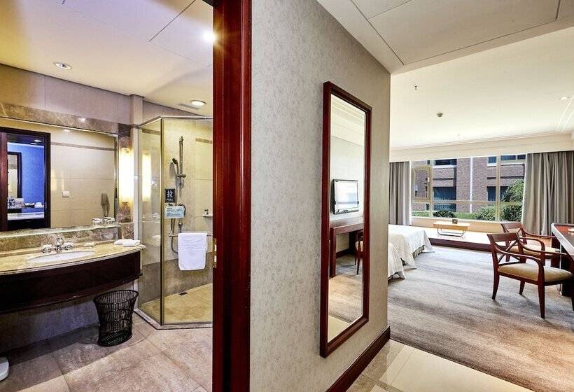 Семейный Номер, Tongli Lakeview