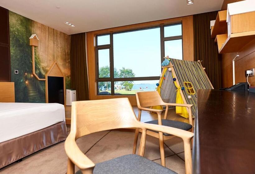 家庭间, Tongli Lakeview