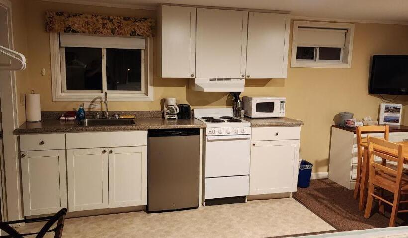 إستوديو قياسى, Wilson Lake Inn