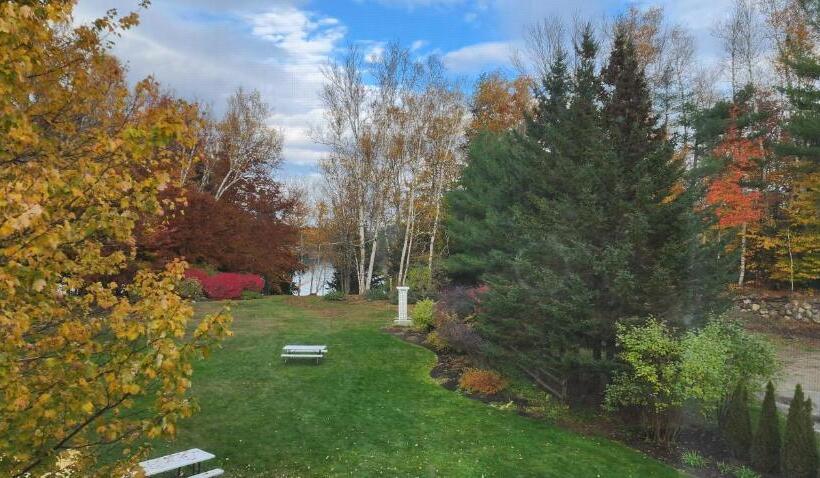 غرفة قياسية مطلّة علي الحديقة, Wilson Lake Inn