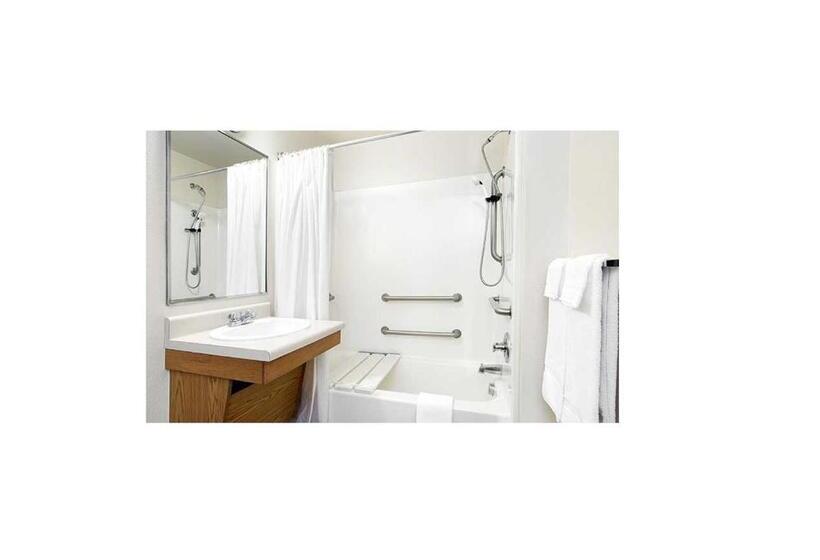 장애인을 위한 스탠다드 룸, Woodspring Suites Jacksonville I295 East