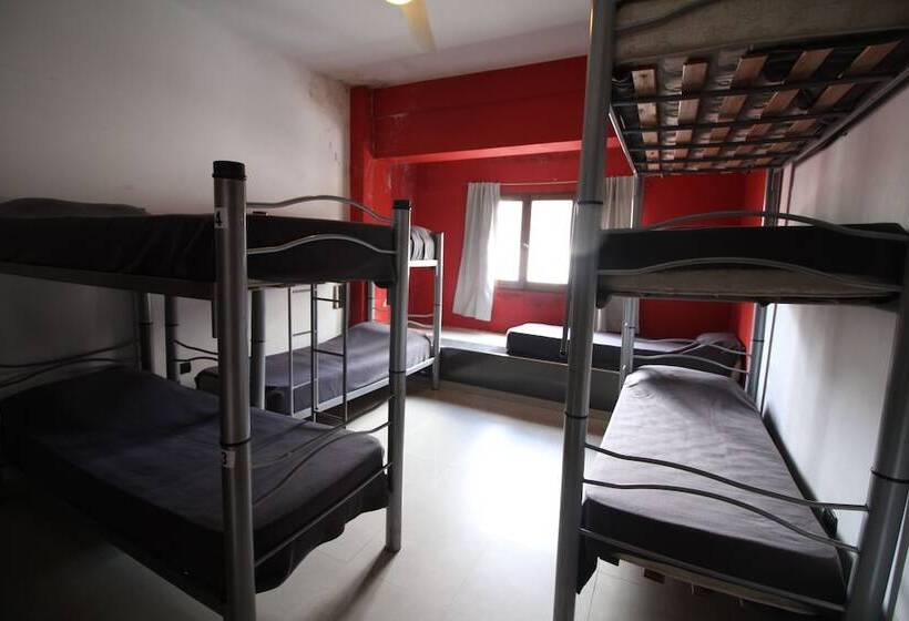 تختخواب در اتاق مشترک, Link Cordoba Hostel