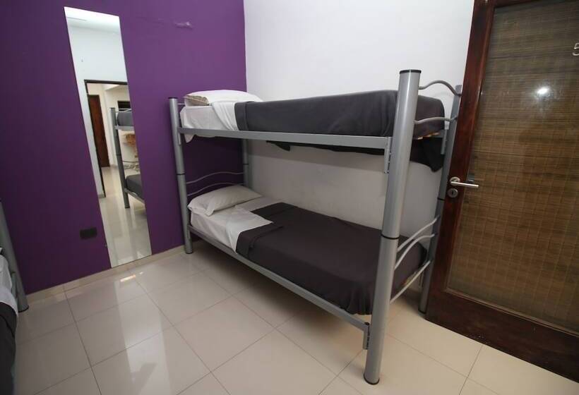 اتاق استاندارد با سرویس بهداشتی مشترک, Link Cordoba Hostel