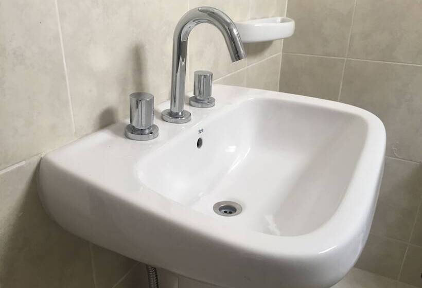 اتاق استاندارد چهار تخته, Link Cordoba Hostel