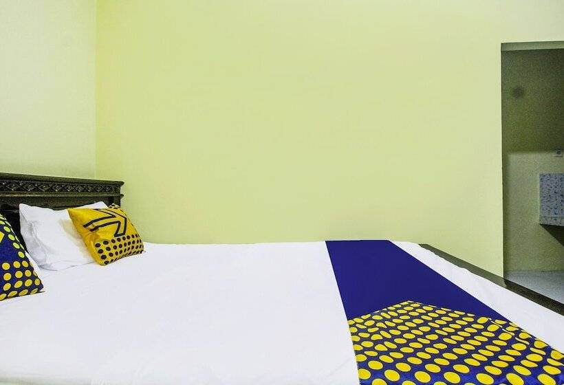 经济房, Spot On 91606 Nadin Guest House