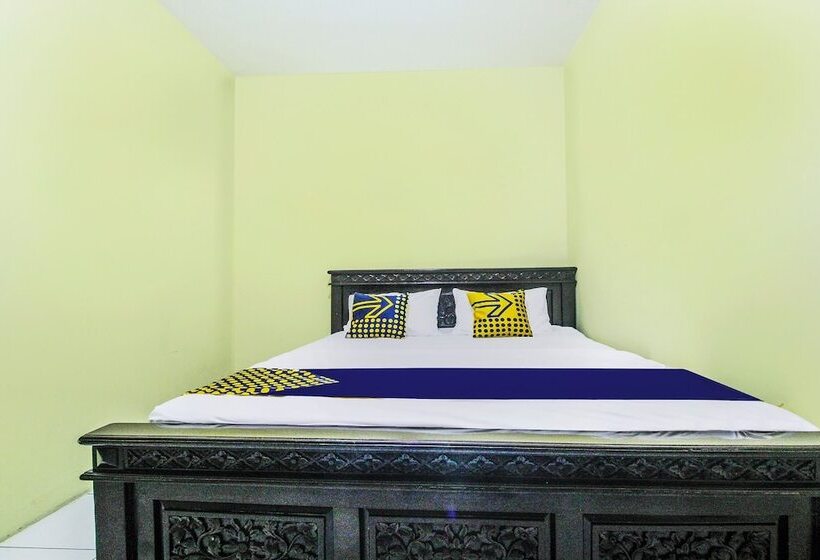 经济房, Spot On 91606 Nadin Guest House