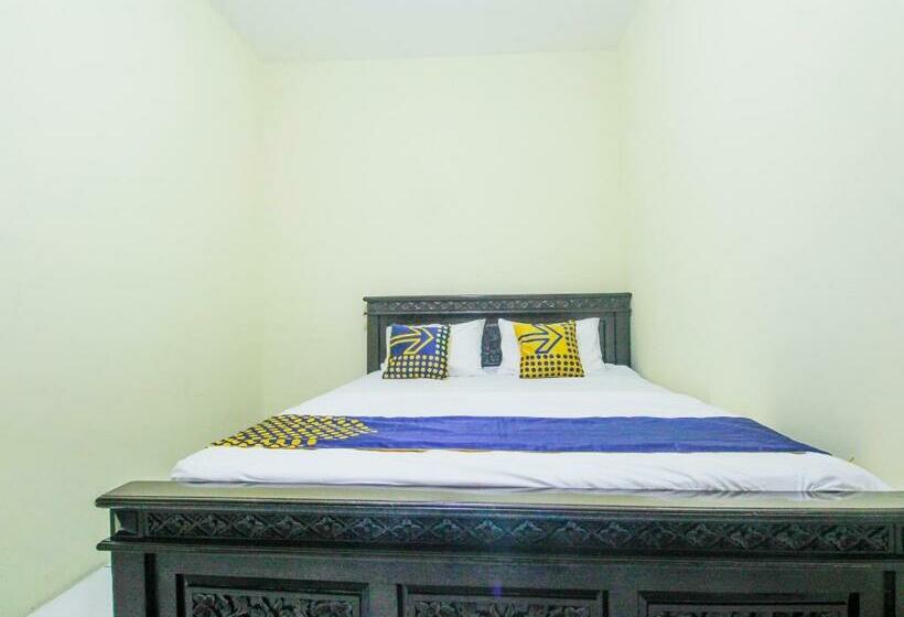 经济房, Spot On 91606 Nadin Guest House