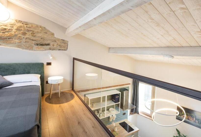 スーペリアの４人部屋, A Casa Di Biagio