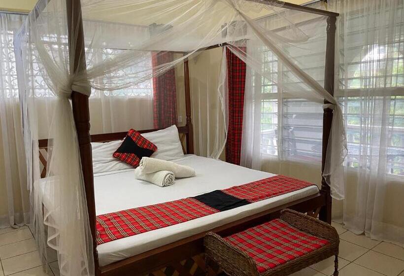 اتاق استاندارد با بالکن, Maasai Resort