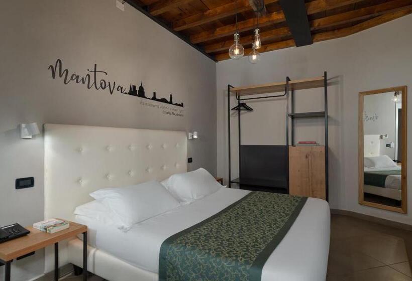 高级三人间, Bonacolsi Collection