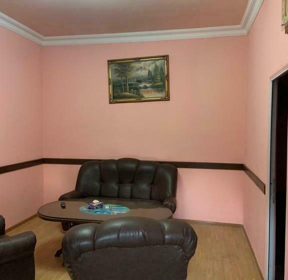 스탠다드 룸, Tnak