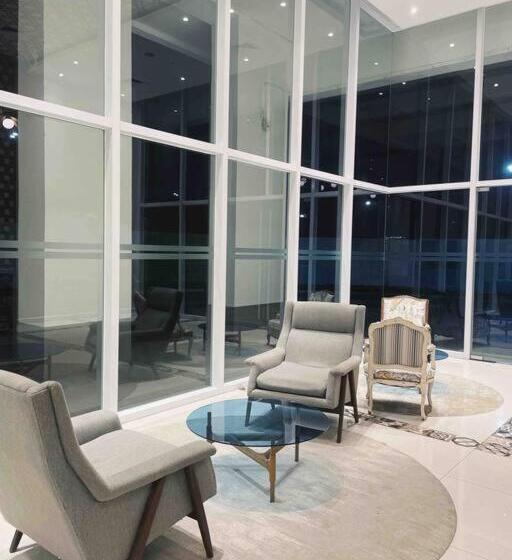 Manzaralı Standart Stüdyo, Azure North Monaco Tower Unit 2114