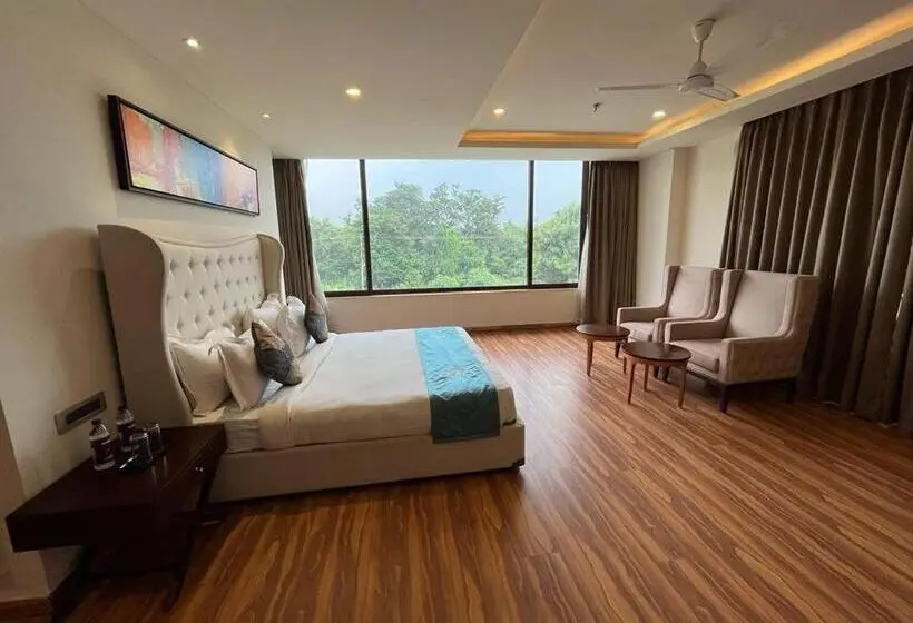 Standard-huone King-vuode, Pinaka Hotels & Resorts